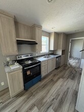 201 Addison St in Oak Grove, KY - Building Photo - Building Photo