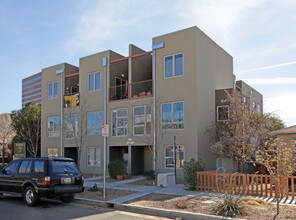 720 Roma Ave NW in Albuquerque, NM - Foto de edificio - Building Photo