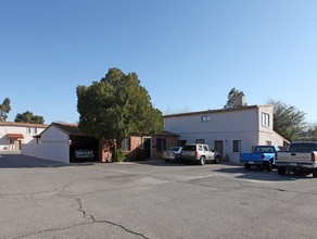 575-581 E Calle Arizona in Tucson, AZ - Building Photo - Building Photo