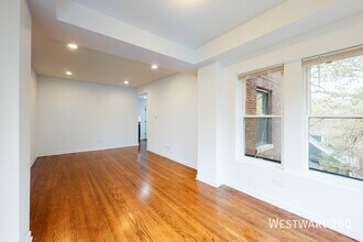 1339 W Early Ave in Chicago, IL - Building Photo - Building Photo