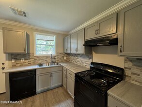 750 St Thomas St in Lafayette, LA - Building Photo - Building Photo