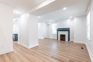 3862 Vine St in Cincinnati, OH - Building Photo