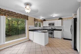 11860 Shallowbrook Dr in St. Louis, MO - Building Photo - Building Photo