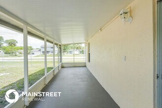 502 Whitehall Ave SW in Palm Bay, FL - Building Photo - Building Photo