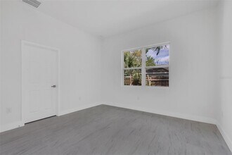 1221 SW 5th St in Ocala, FL - Building Photo - Building Photo