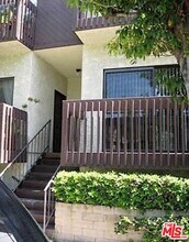 1702 Brockton Ave in Los Angeles, CA - Building Photo - Building Photo