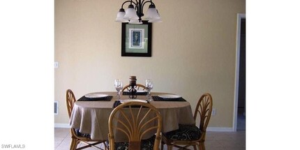 1101 NW 19th Pl in Cape Coral, FL - Foto de edificio - Building Photo