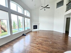 319 Chandan Wy in Irving, TX - Building Photo - Building Photo