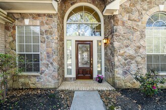 22 Westwinds Cir in Spring, TX - Building Photo - Building Photo