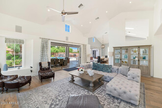 4202 N 64th St in Scottsdale, AZ - Foto de edificio - Building Photo
