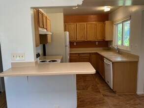 214 Sereno Dr in Santa Fe, NM - Building Photo - Building Photo
