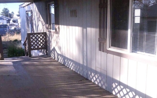 2304 E John L Ave in Kingman, AZ - Building Photo - Building Photo