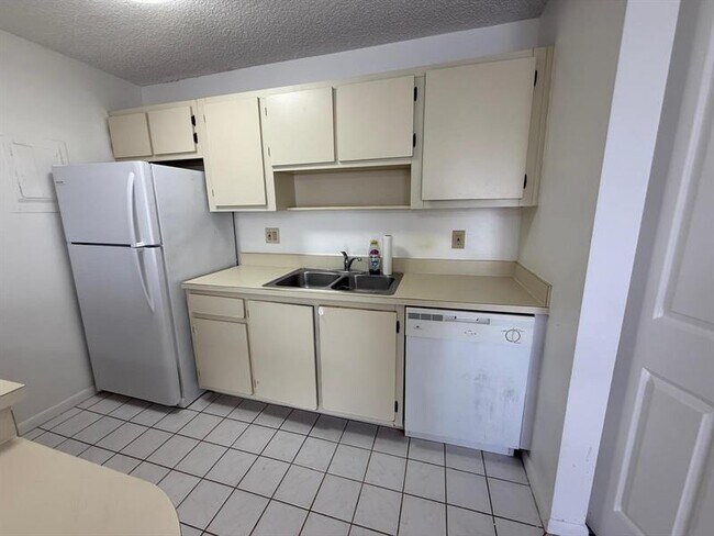 property at 645 Executive Center Dr