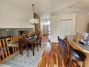 307 W Auburn Crest Ct in Spokane, WA - Foto de edificio - Building Photo