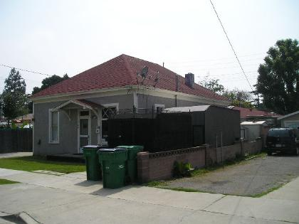 168 S Clark St in Orange, CA - Building Photo