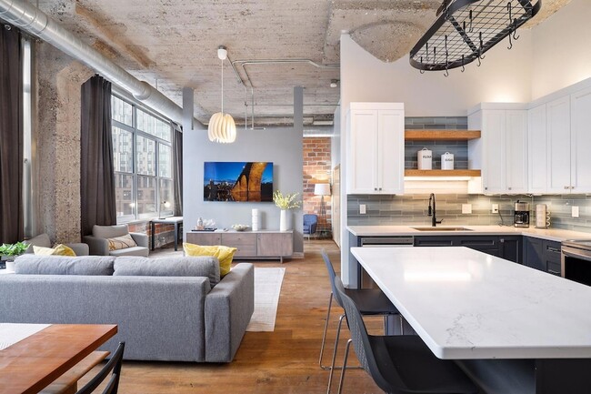521 S 7th St in Minneapolis, MN - Building Photo - Building Photo