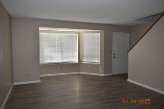 624 W Perdew Ave in Ridgecrest, CA - Building Photo - Building Photo