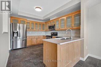 97 Sunvale Pl in Hamilton, ON - Building Photo - Building Photo