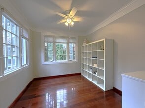7 Greenway N in Queens, NY - Building Photo - Building Photo