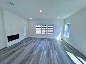 801 Woodard St in Houston, TX - Building Photo - Building Photo