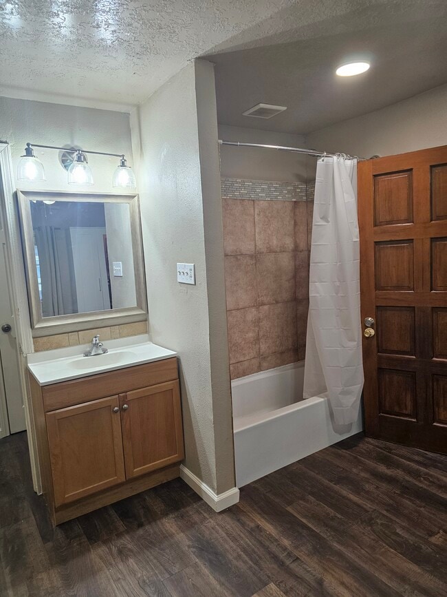 3021 Sunbeam St in Houston, TX - Building Photo - Building Photo