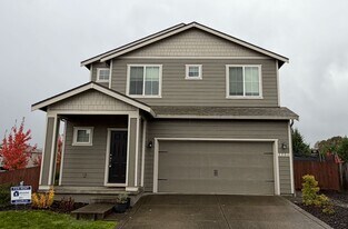 1506 W 12th St in La Center, WA - Building Photo