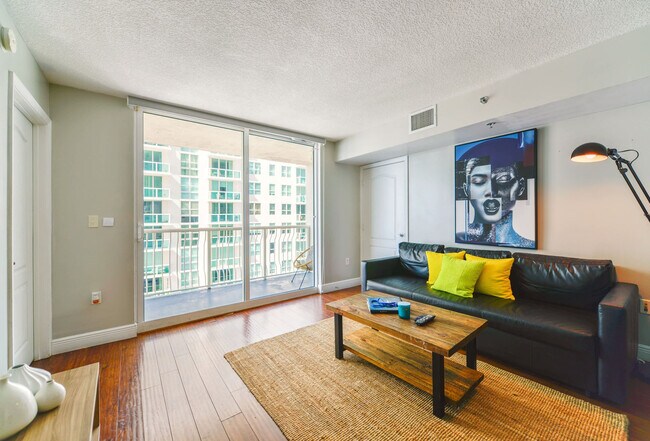 1200 Brickell Bay Dr