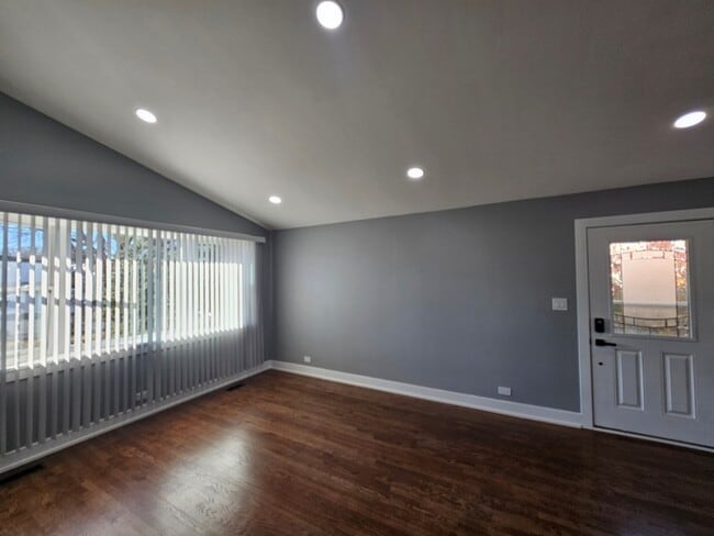 1535 E Jane Ave in Arlington Heights, IL - Building Photo - Building Photo