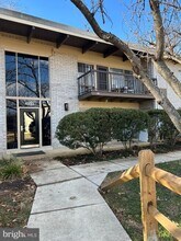 4933 Americana Dr in Annandale, VA - Building Photo - Building Photo