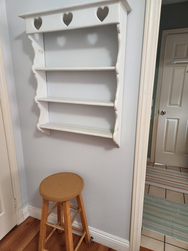 10640 Bruns Dr in Tustin, CA - Foto de edificio - Building Photo