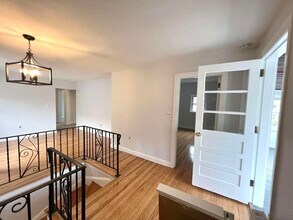 7 North St, Unit #2 in Medford, MA - Building Photo - Building Photo