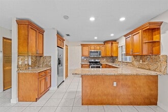 9034 SW 163rd Terrace in Palmetto Bay, FL - Building Photo - Building Photo