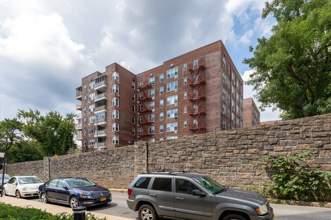 601 Kappock St in Bronx, NY - Building Photo - Building Photo