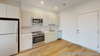 959 Dorchester Ave in Boston, MA - Building Photo