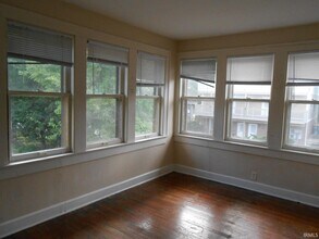 1308 Atwater Ave in Bloomington, IN - Foto de edificio - Building Photo