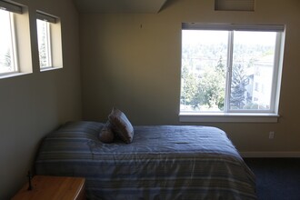 19 W Florentia St in Seattle, WA - Building Photo - Building Photo