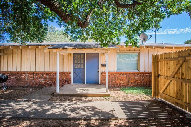 property at 2811 43rd St