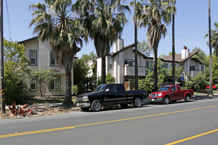 Burgundywood Apartments