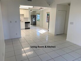 4958 Alder Dr in West Palm Beach, FL - Building Photo