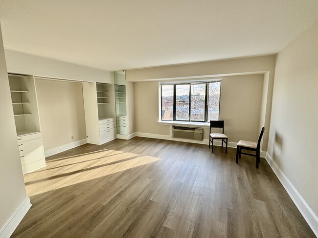 property at 1825 T St NW