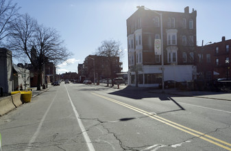 Group Home in Lowell, MA - Building Photo - Building Photo