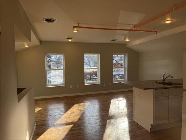 125 W Market St in Corning, NY - Building Photo - Building Photo