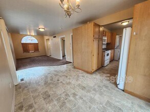 3829 W St in Lincoln, NE - Building Photo - Building Photo