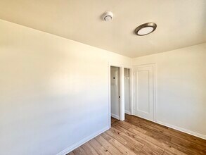 1415 N Hobart Blvd in Los Angeles, CA - Building Photo - Building Photo