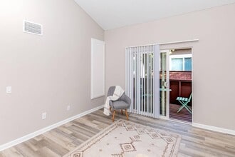 Copper Wood in Chino, CA - Foto de edificio - Building Photo