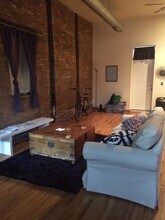 903 N Leavitt St in Chicago, IL - Building Photo - Building Photo