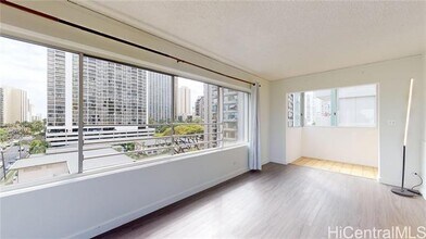 2547 Ala Wai Blvd in Honolulu, HI - Building Photo - Building Photo