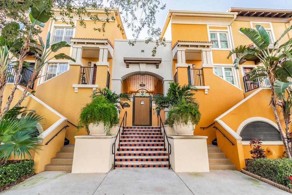 200 4th Ave S in St. Petersburg, FL - Building Photo