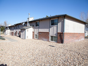 Platteville Apartments in Platteville, CO - Foto de edificio - Building Photo