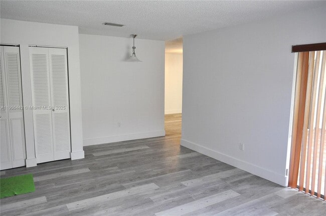 13492 SW 38th Ln in Miami, FL - Building Photo - Building Photo